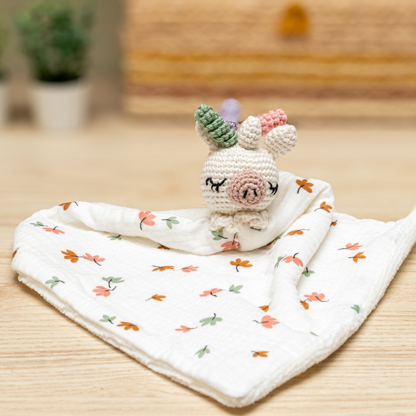 Doudou en crochet licorne